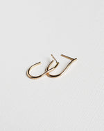 maeve hoops