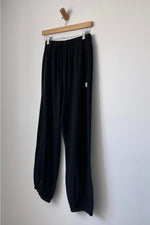 balloon pants