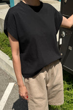jeanne tee