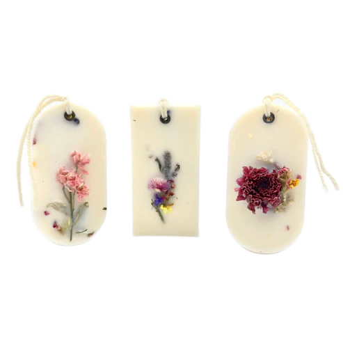 crisp linen botanical wax sachet