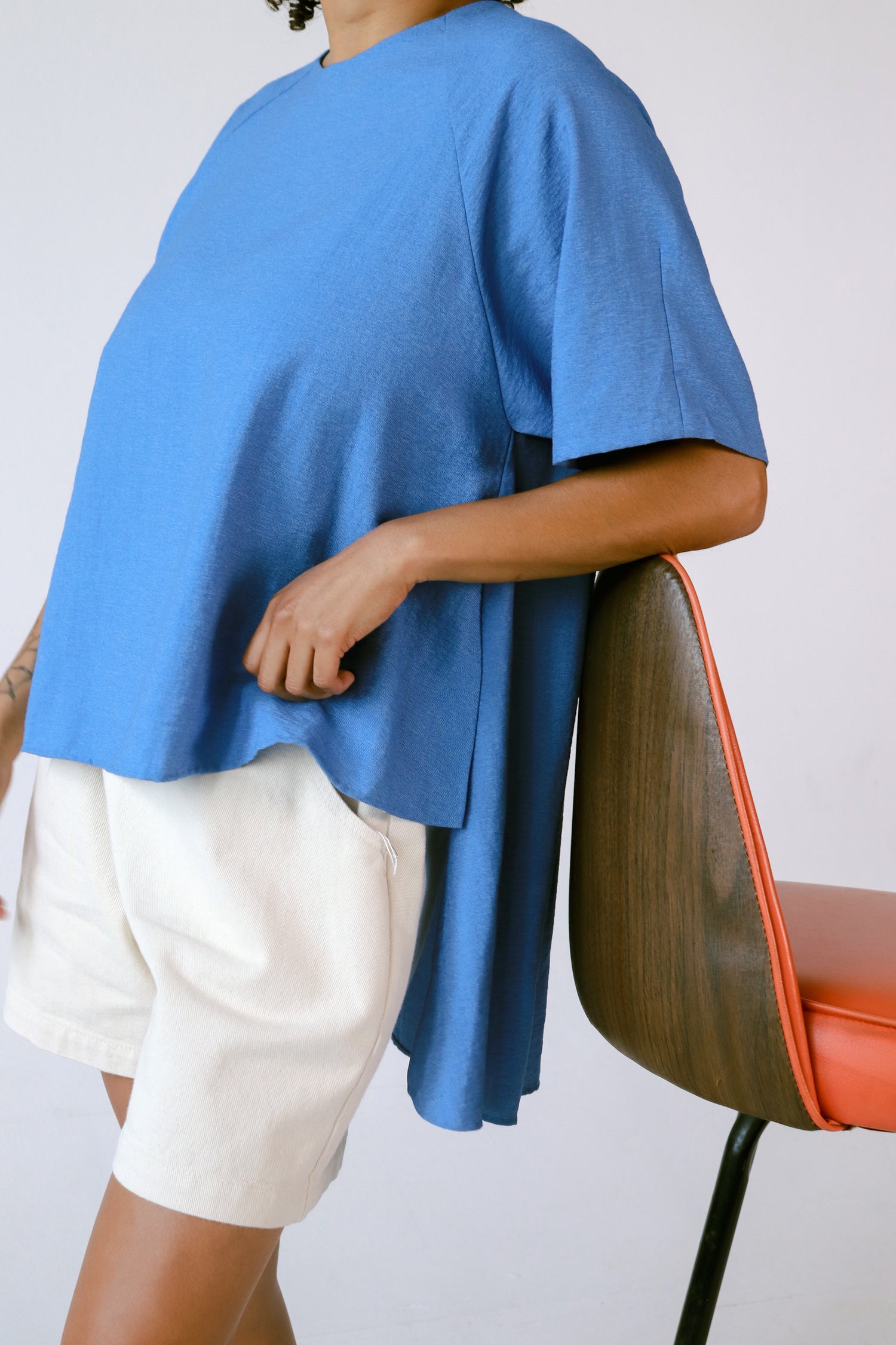 nonic raglan short sleeve hi-lo top