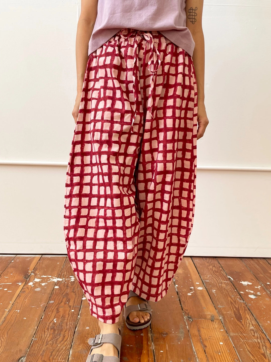 marius pant madder and pink check