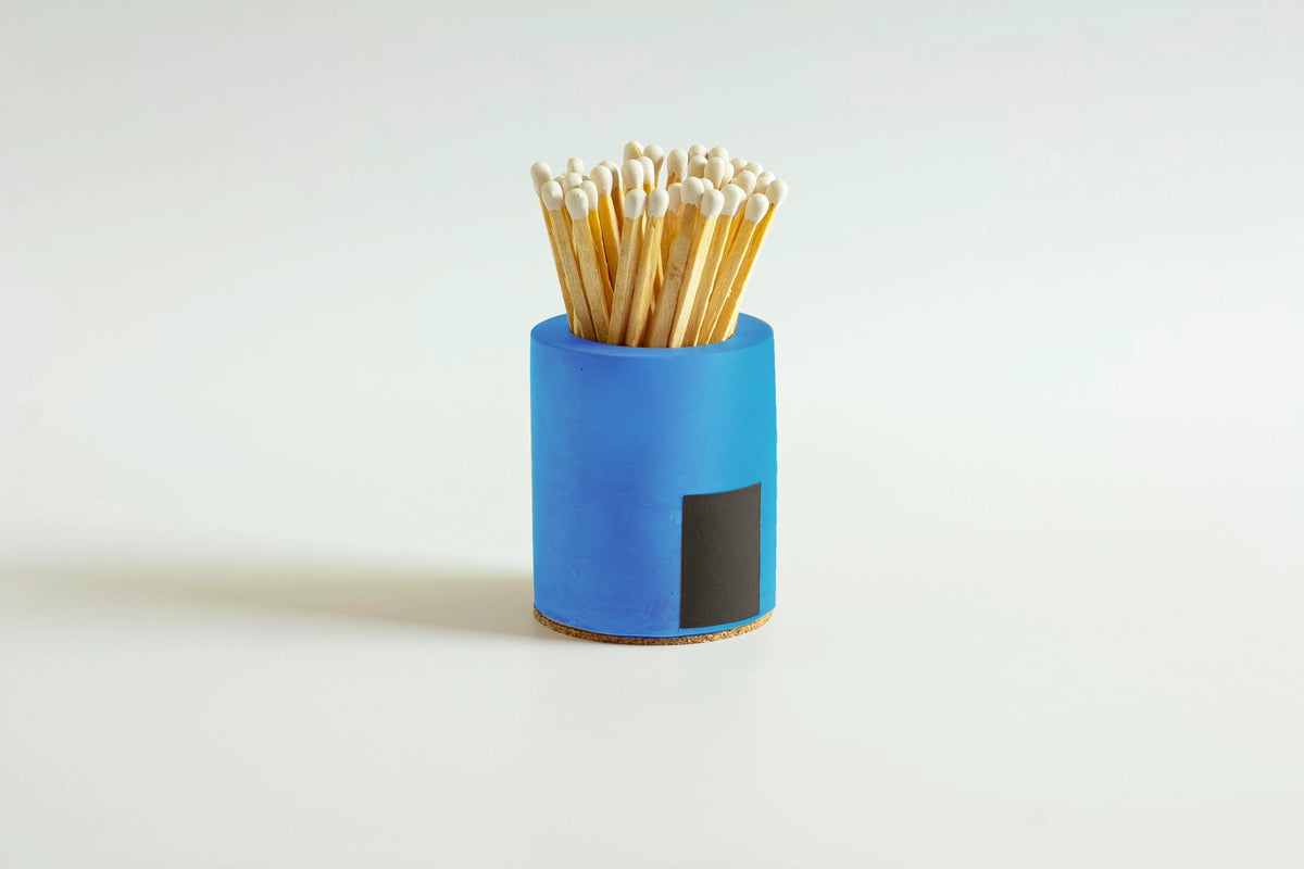 cylinder match holder