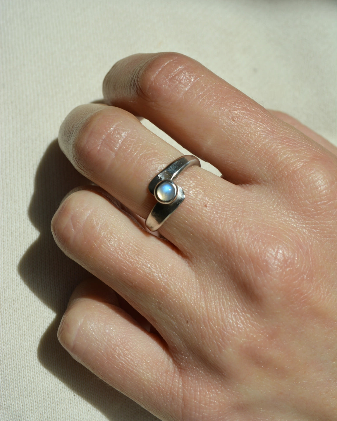 silver moonstone ring