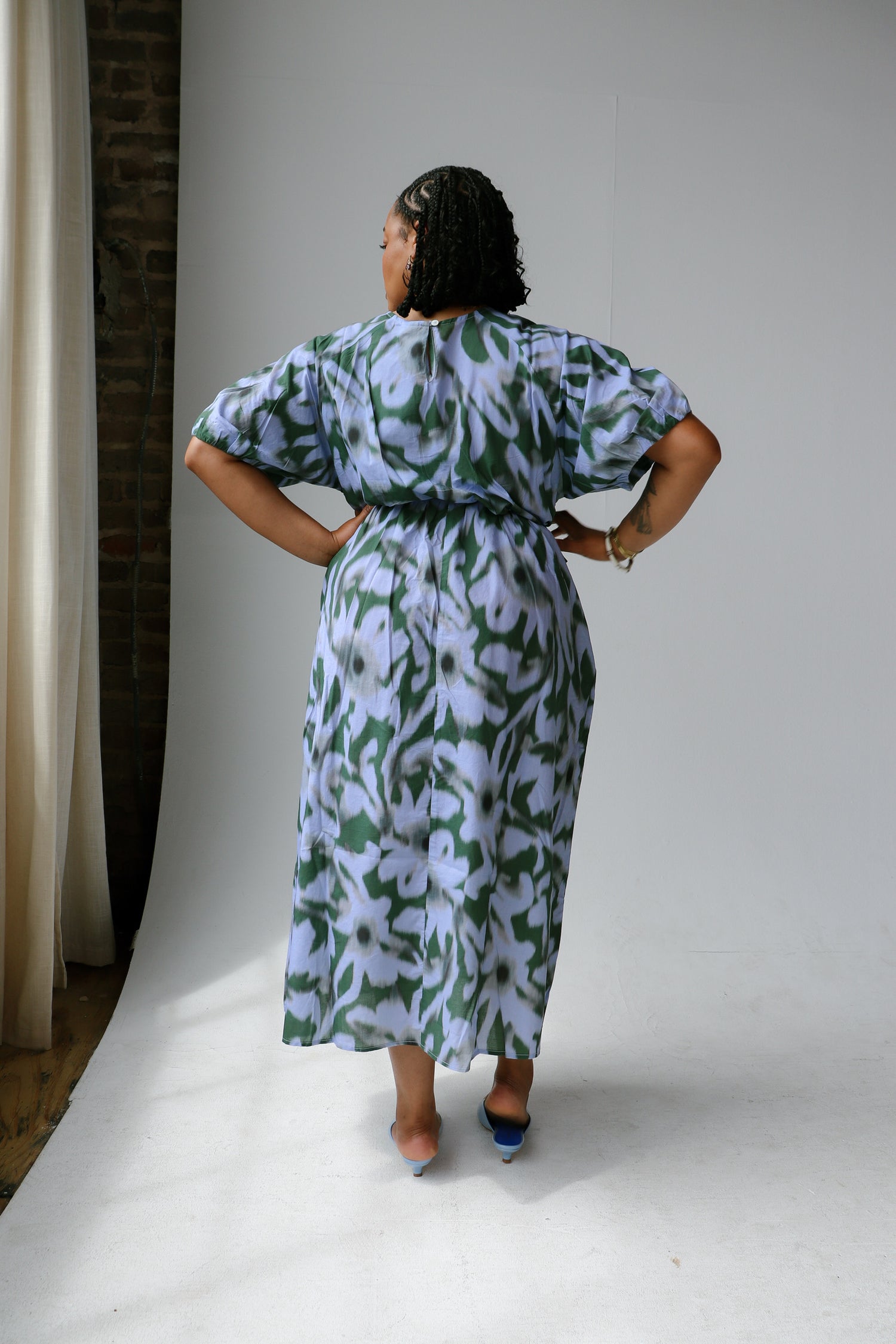illustrate dress