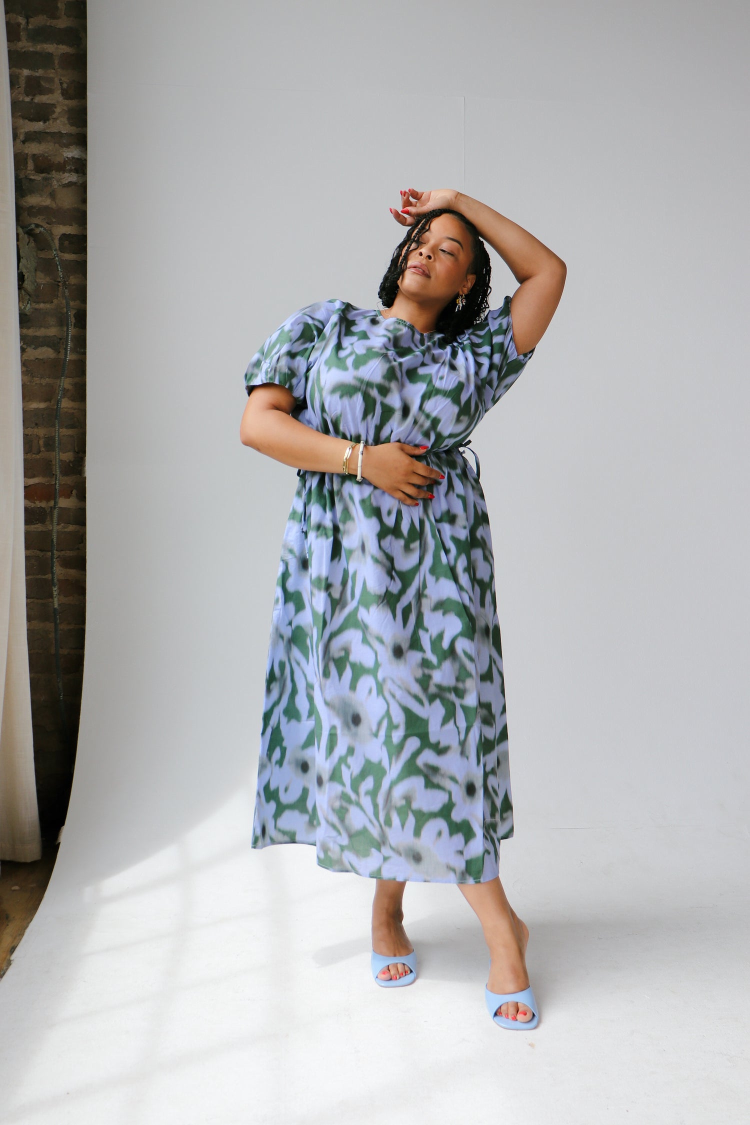 illustrate dress