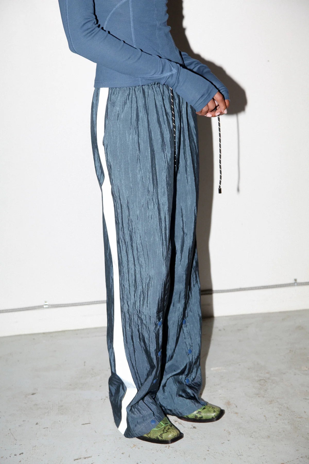 silk / nylon split track pant