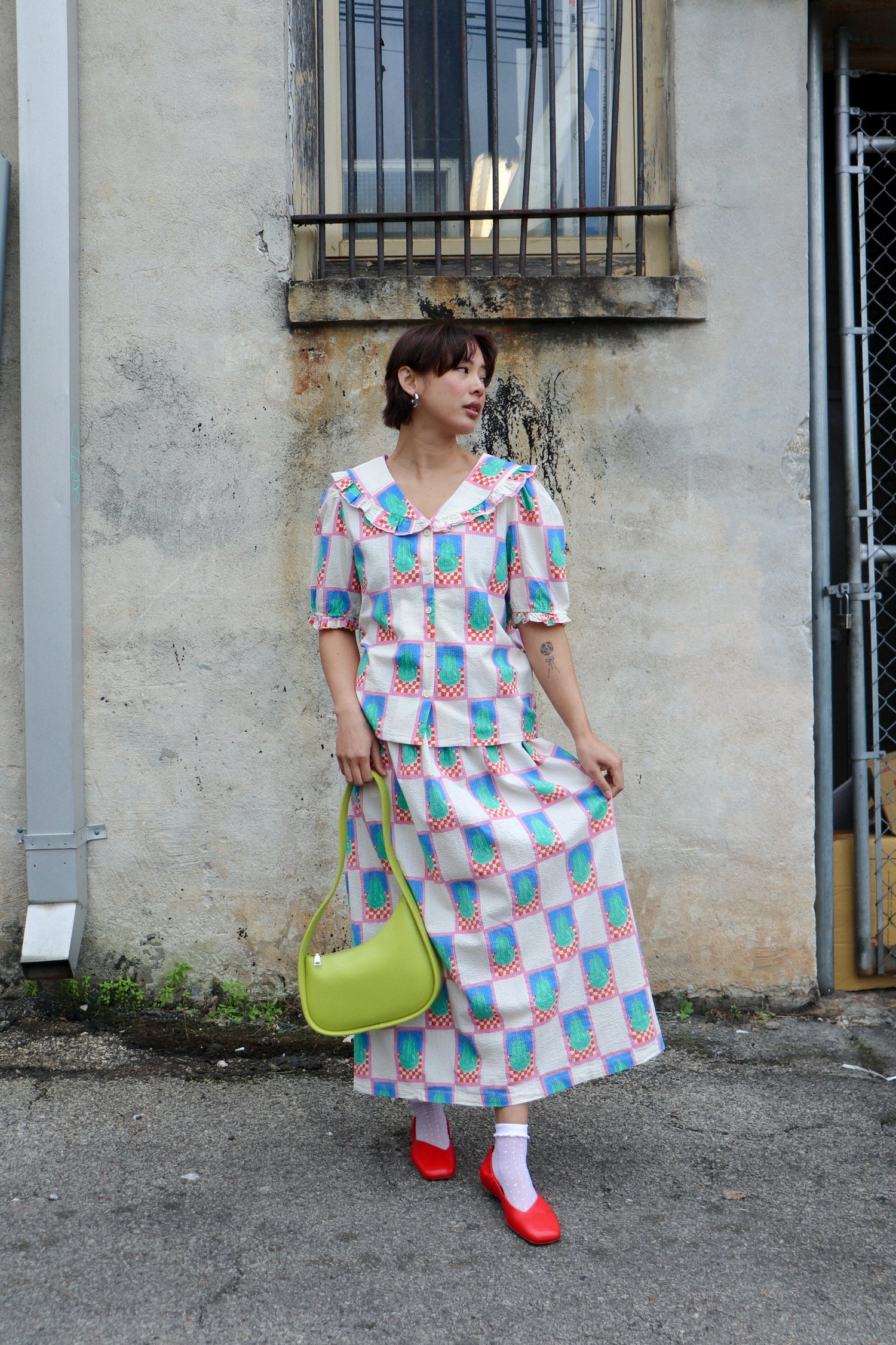 pear pattern evasé skirt