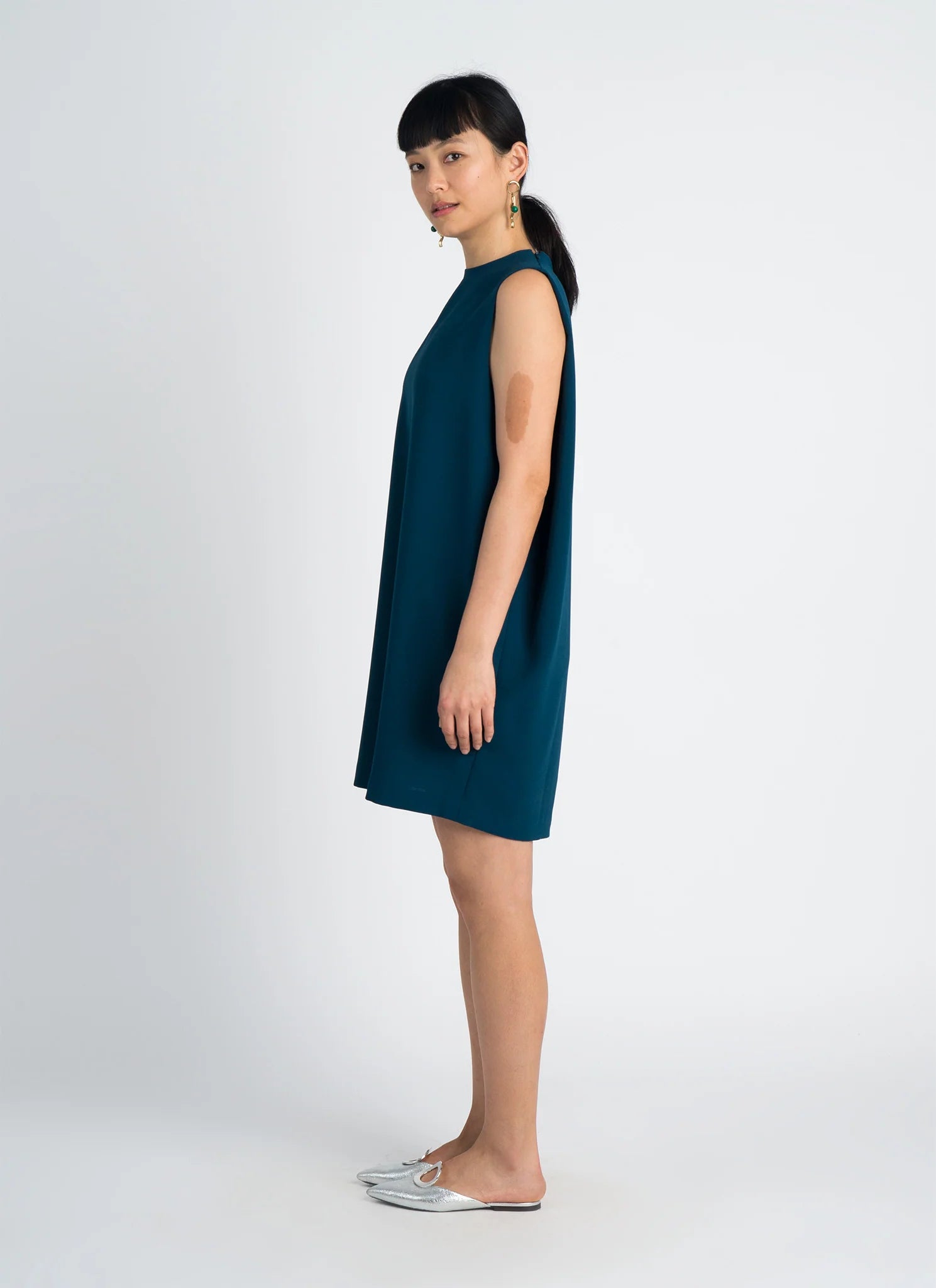 pupal sleeveless dress