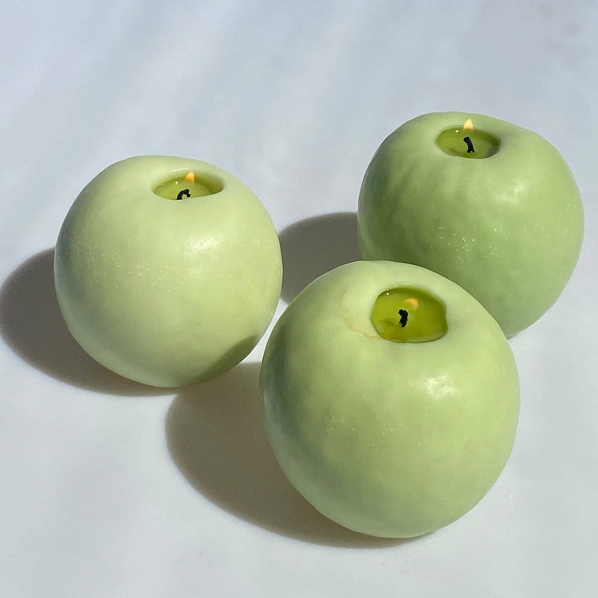 Apple Candle - Thumbnail 5