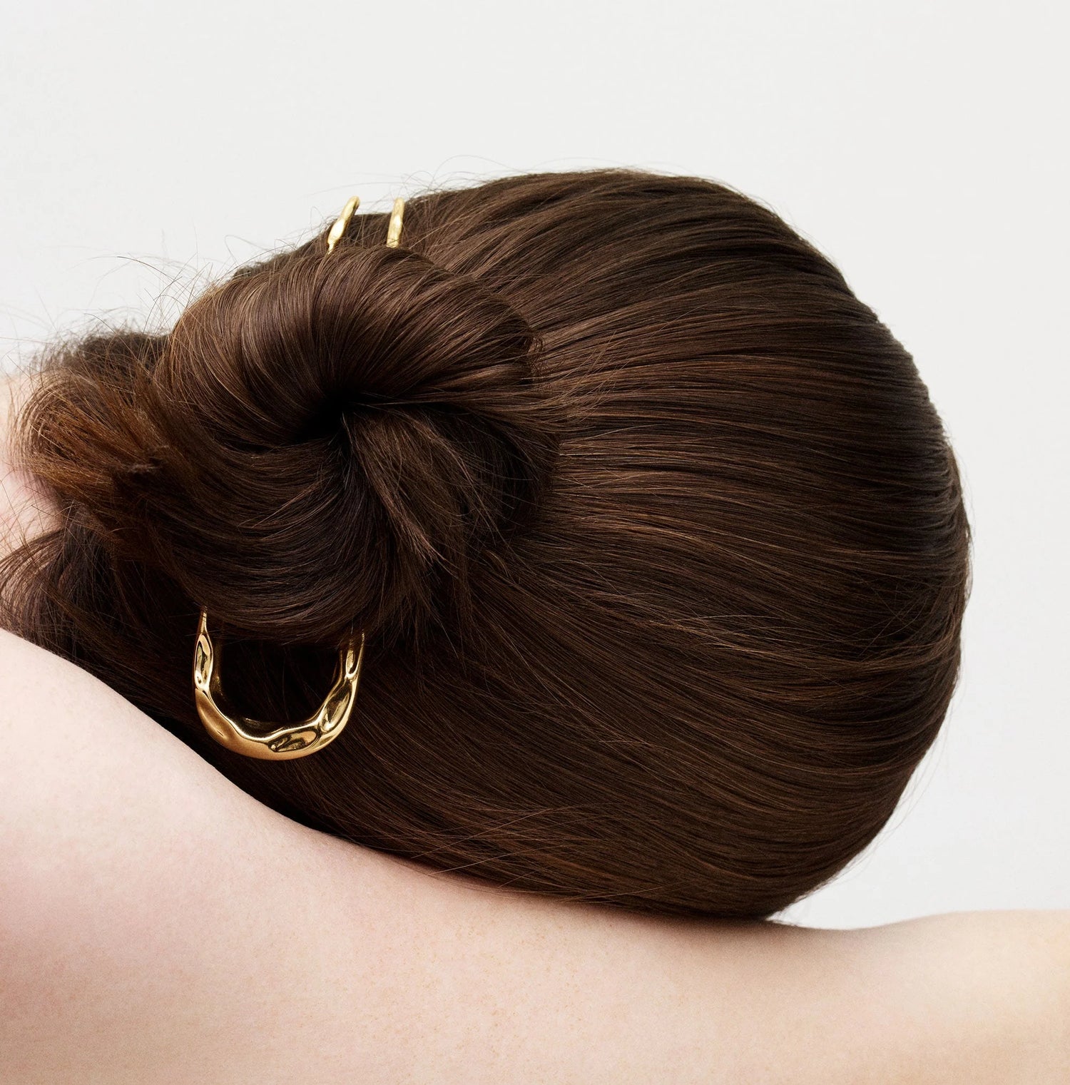 midi wavy french hair pin