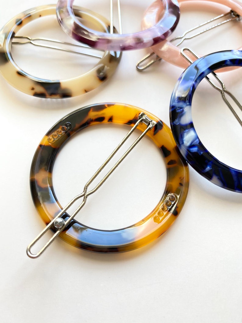 circle barrette